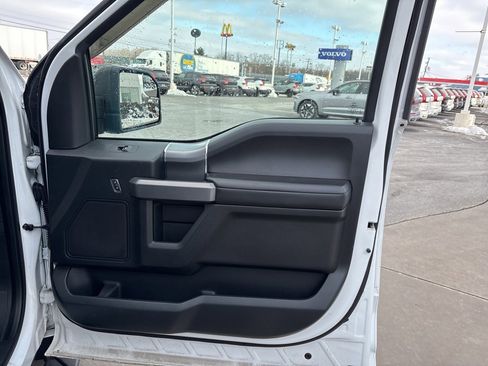 Used 2015 Ford F150 XLT w/ Equipment Group 302A Luxury image 32