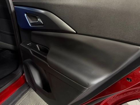 Used 2025 Chevrolet Equinox EV LT w/ Convenience Package image 32