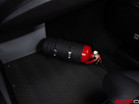 Used 2019 Ferrari 488 Pista Coupe RWD image 46