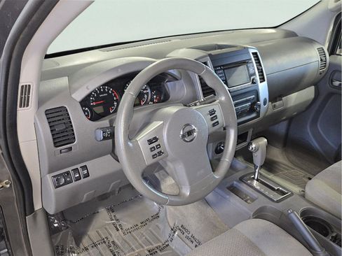 Used 2018 Nissan Frontier SV AWD/4WD image 9