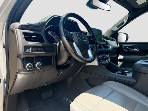 Used 2023 GMC Yukon SLT RWD image 10
