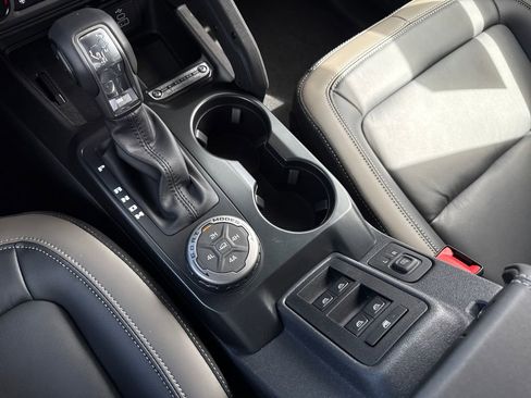 New 2026 Ford Bronco Outer Banks AWD/4WD image 33