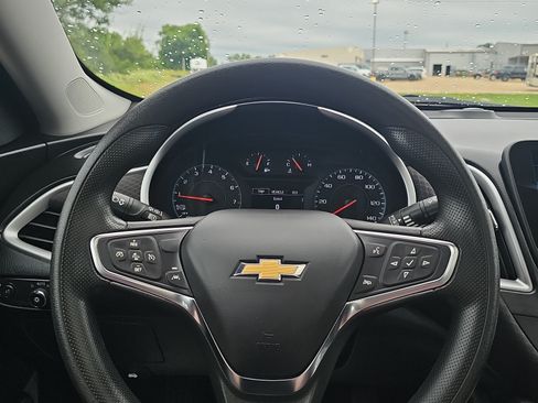 Used 2024 Chevrolet Malibu LT FWD image 20