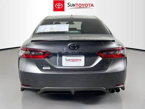 Used 2023 Toyota Camry SE image 5