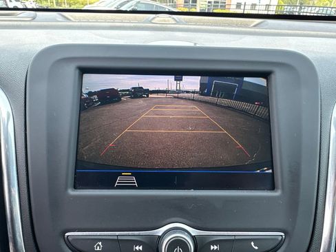 Used 2020 Chevrolet Equinox LT image 31