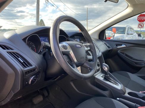 Used 2012 Ford Focus SE image 10
