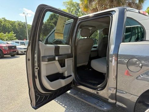 Used 2017 Ford F150 XLT RWD image 25
