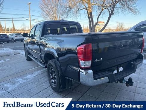 Used 2016 Toyota Tacoma SR5 image 11