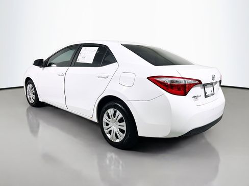 Used 2015 Toyota Corolla LE image 8