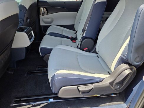 New 2026 Kia Carnival SX Prestige image 7