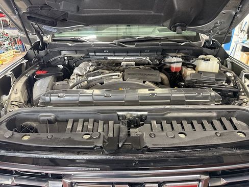 Used 2024 GMC Sierra 2500 AT4 w/ Technology Package AWD/4WD image 31