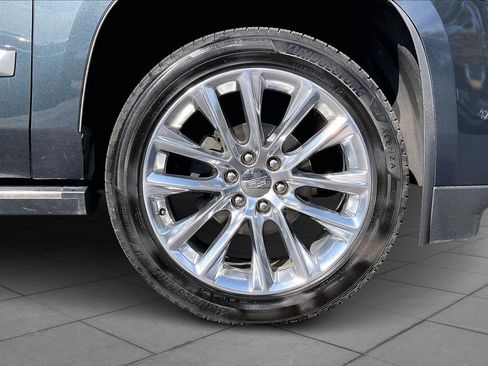 Used 2019 Cadillac Escalade ESV Premium Luxury image 10