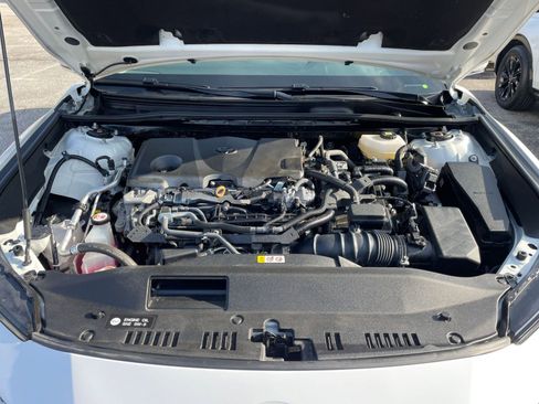 Used 2025 Toyota Camry LE image 31