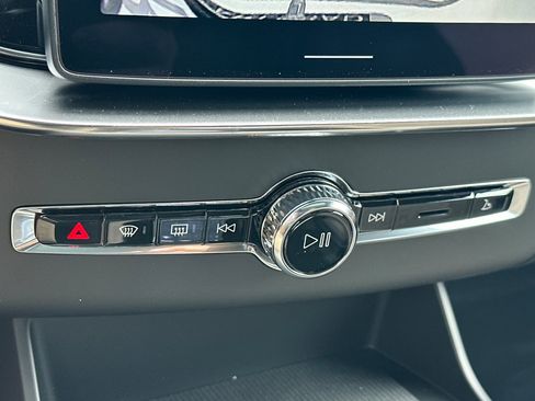 New 2026 Volvo XC90 B6 Plus image 19