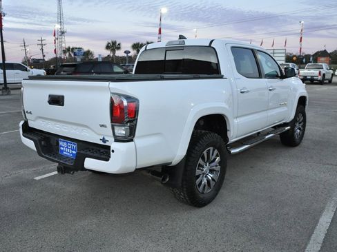 Used 2020 Toyota Tacoma Limited image 5