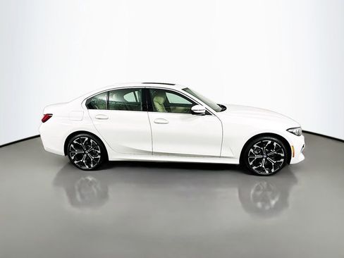Used 2025 BMW 330i 330i w/ Premium Package image 4