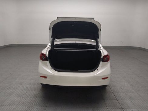 Used 2018 MAZDA MAZDA3 Touring FWD image 29