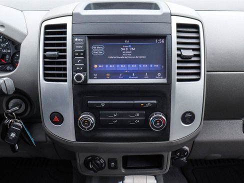 Used 2019 Nissan Frontier SV AWD/4WD image 23