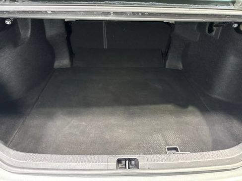 Used 2018 Toyota Camry SE FWD image 23
