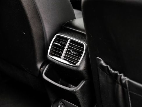 Used 2019 Hyundai Santa Fe SEL image 50