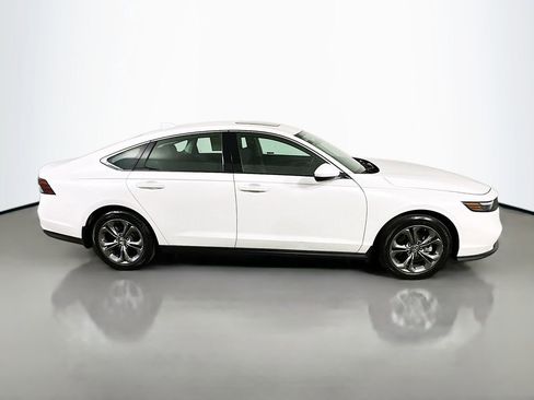 Used 2024 Honda Accord EX image 6