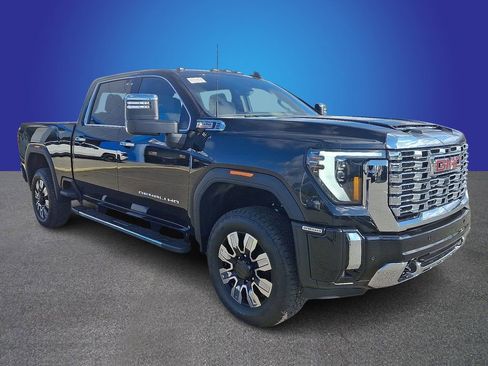 New 2026 GMC Sierra 2500 Denali w/ Denali Reserve Package image 2