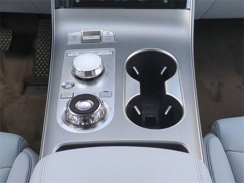 New 2026 Genesis GV70 2.5T Advanced image 17