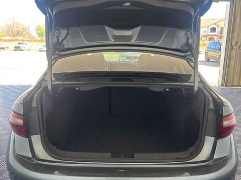 Used 2024 Volkswagen Jetta SE FWD image 20