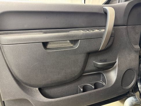 Used 2011 Chevrolet Silverado 1500 LT w/ All-Star Edition image 9