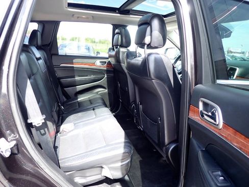 Used 2013 Jeep Grand Cherokee Limited w/ Luxury Group II AWD/4WD image 11