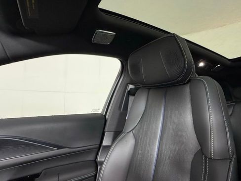 New 2026 Cadillac Lyriq V image 19