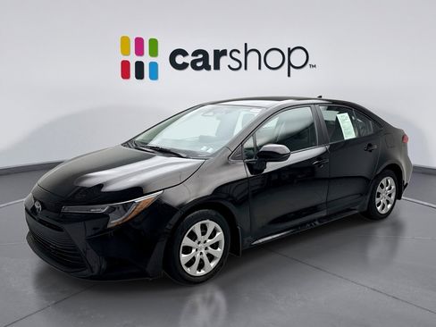 Used 2023 Toyota Corolla LE w/ Carpet Mat Package (TMS) image 1