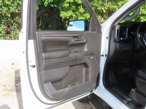 Used 2024 Chevrolet Silverado 1500 RST w/ Convenience Package II image 30