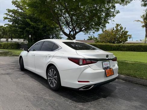 Used 2023 Lexus ES 350 w/ Accessory Package (Z2) FWD image 3
