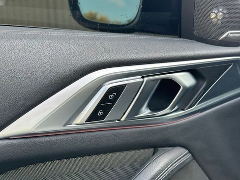 Certified 2024 BMW 430i xDrive Convertible w/ M Sport Package image 23