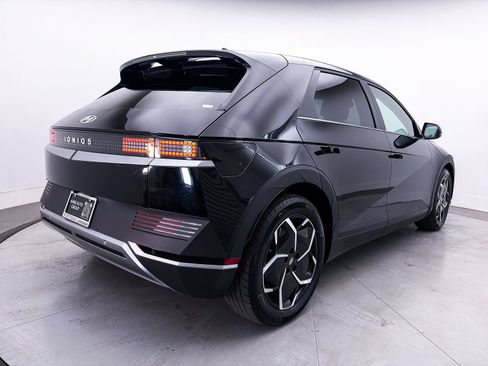 Used 2024 Hyundai Ioniq 5 SE RWD image 14