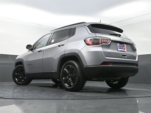 Used 2019 Jeep Compass Latitude w/ Popular Equipment Group image 28