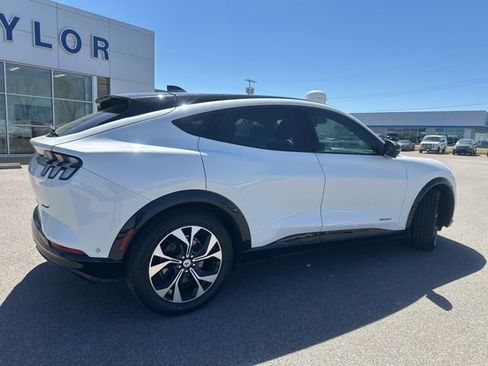 Used 2021 Ford Mustang Mach-E Premium image 16