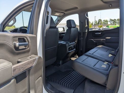 Used 2020 Chevrolet Silverado 1500 LTZ w/ LTZ Plus Package AWD/4WD image 43