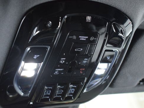 New 2025 Maserati Grecale Folgore image 39