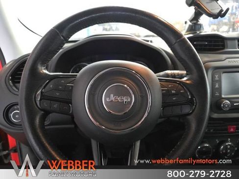 Used 2017 Jeep Renegade Altitude image 21