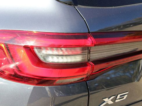 Used 2020 BMW X5 xDrive40i w/ Premium Package image 36