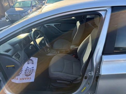 Used 2013 Hyundai Elantra GLS w/ Preferred Pkg image 15