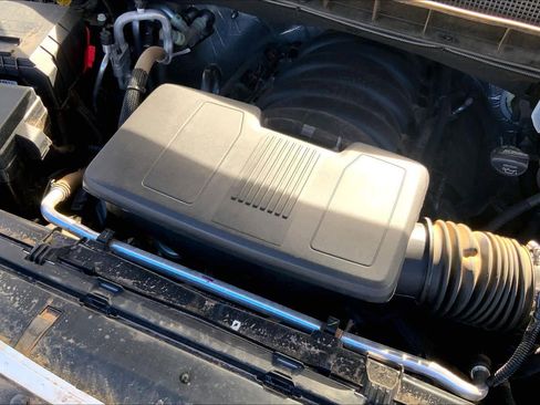 Certified 2024 Chevrolet Tahoe Z71 w/ Luxury Package image 33