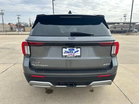 Certified 2025 Ford Explorer Platinum w/ LUX Leather Package AWD/4WD image 4
