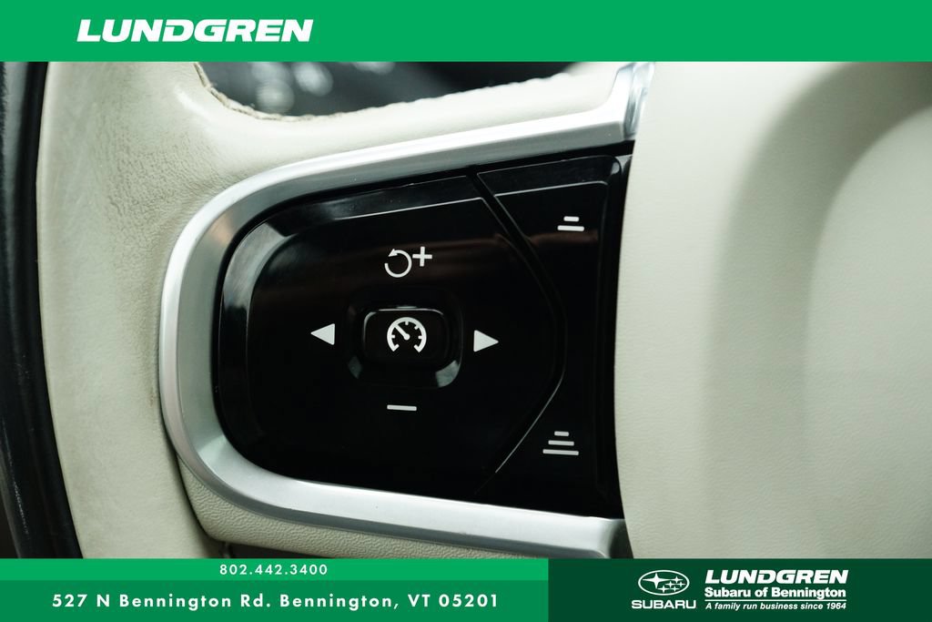 Used 2018 Volvo XC90 T5 Momentum w/ Convenience Package AWD/4WD image 16