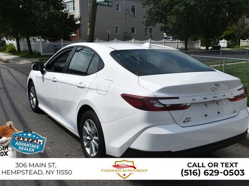 Used 2025 Toyota Camry LE AWD/4WD image 7