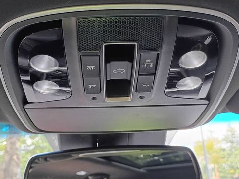 Used 2019 Kia Sorento SX AWD/4WD image 18