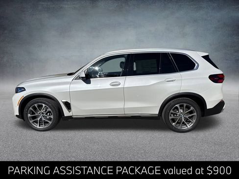 New 2026 BMW X5 xDrive40i w/ Parking Assistance Package image 2