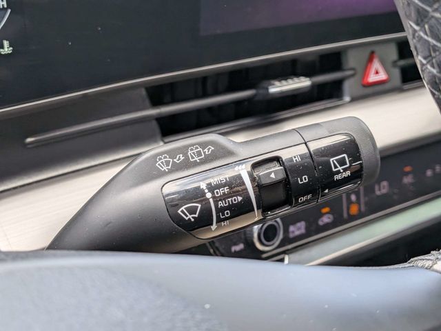 Used 2023 Kia Sportage EX FWD image 25